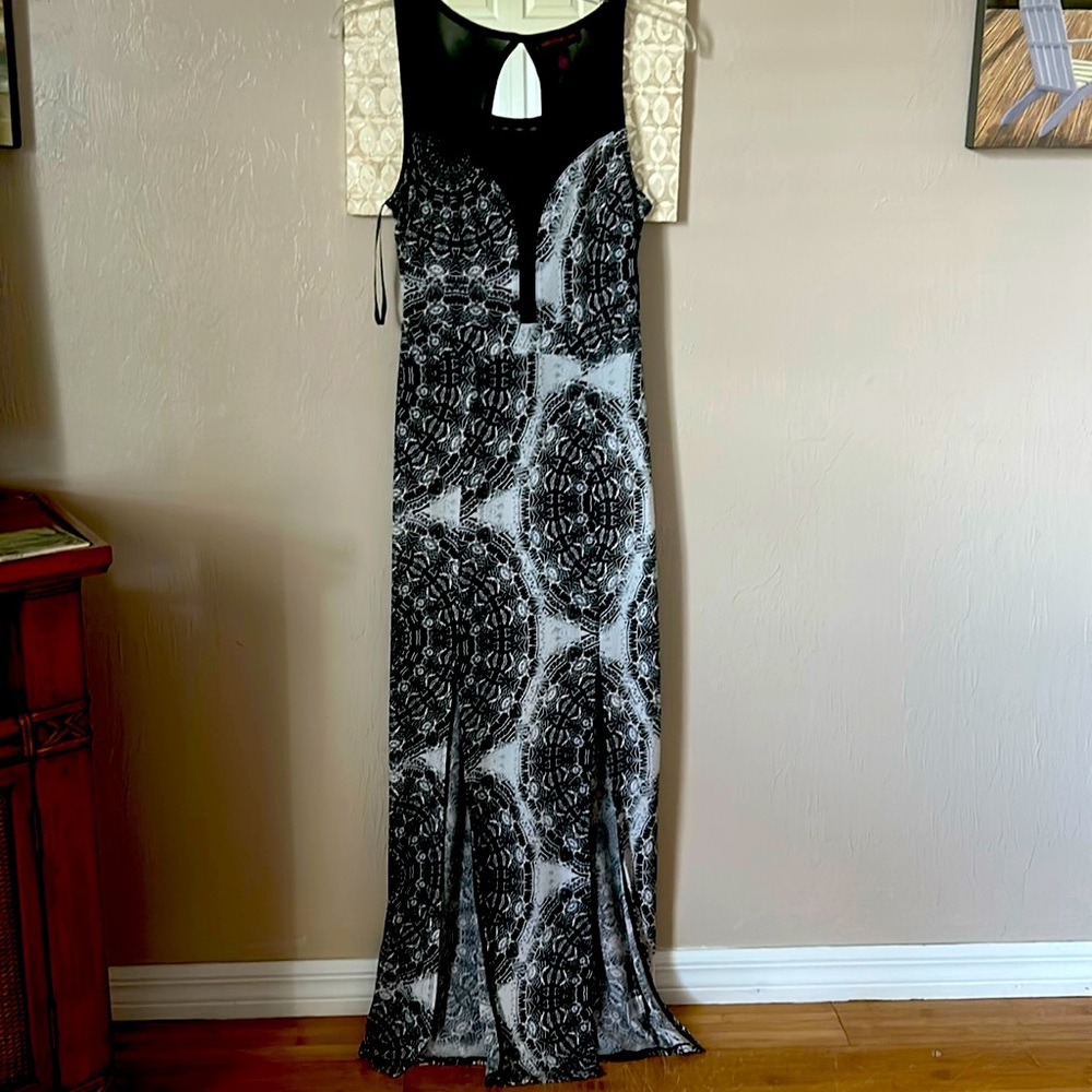 Sexy evening dress perfect for dinner on vacation or a special night out